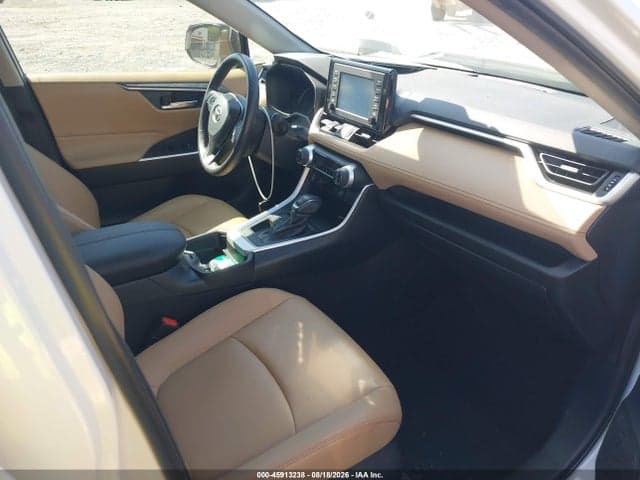 2019 TOYOTA RAV4 XLE PREMIUM 5