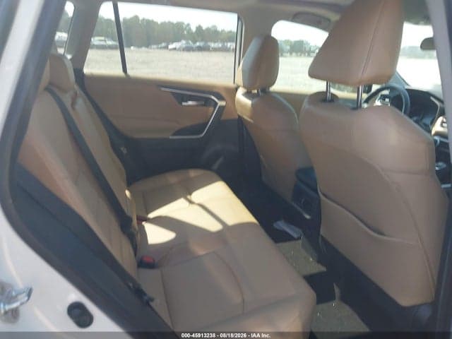 2019 TOYOTA RAV4 XLE PREMIUM 8