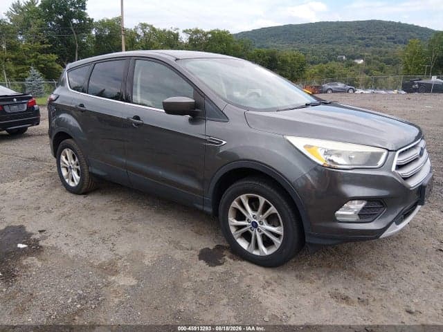 2017 FORD ESCAPE SE 1