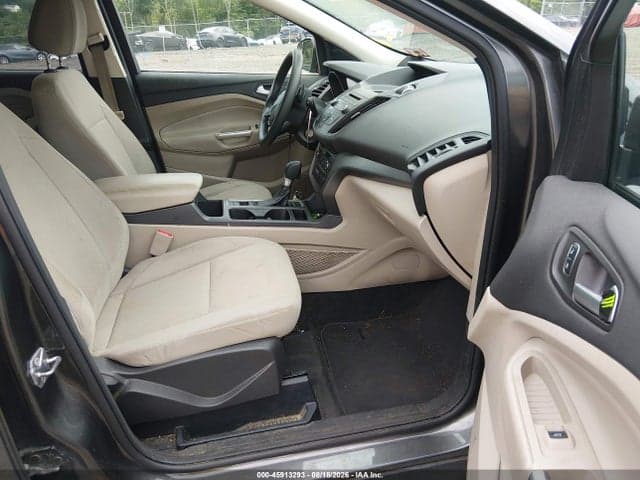 2017 FORD ESCAPE SE 5