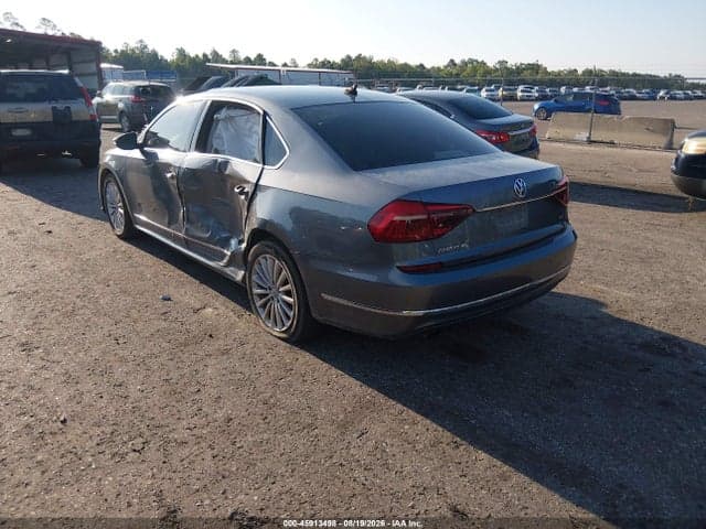 2017 VOLKSWAGEN PASSAT 1.8T SE 3