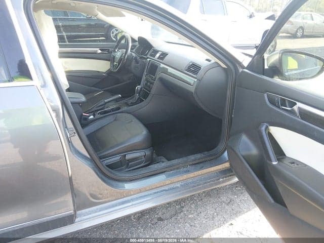 2017 VOLKSWAGEN PASSAT 1.8T SE 5