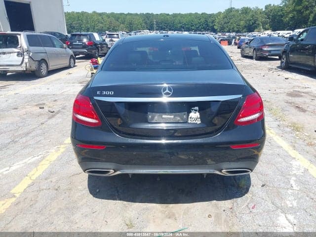 2017 MERCEDES-BENZ E 300 9