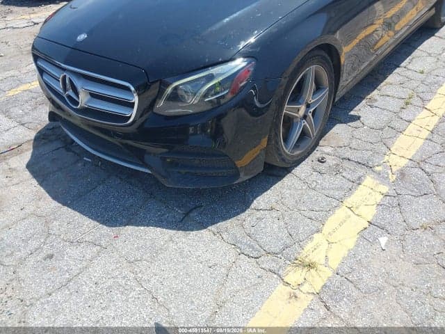 2017 MERCEDES-BENZ E 300 5