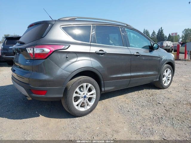 2018 FORD ESCAPE SE 4