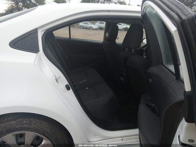 2026 TOYOTA COROLLA LE 8