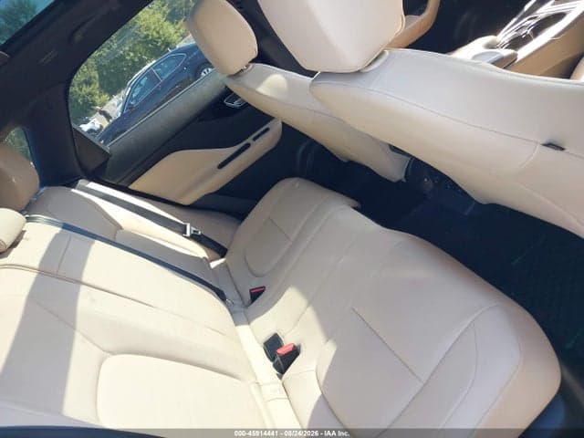 2017 JAGUAR F-PACE 20D PREMIUM 8