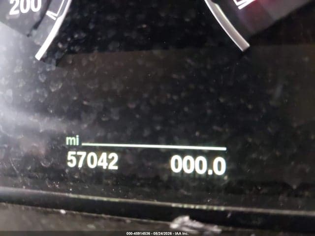2020 BMW M4 CS 7