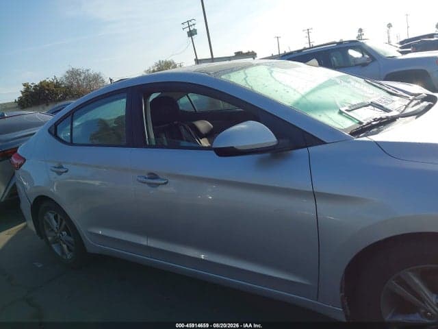 2017 HYUNDAI ELANTRA SE 13