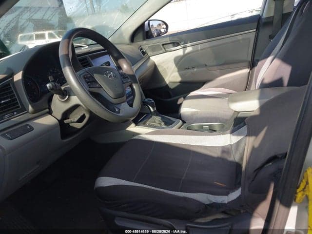2017 HYUNDAI ELANTRA SE 17