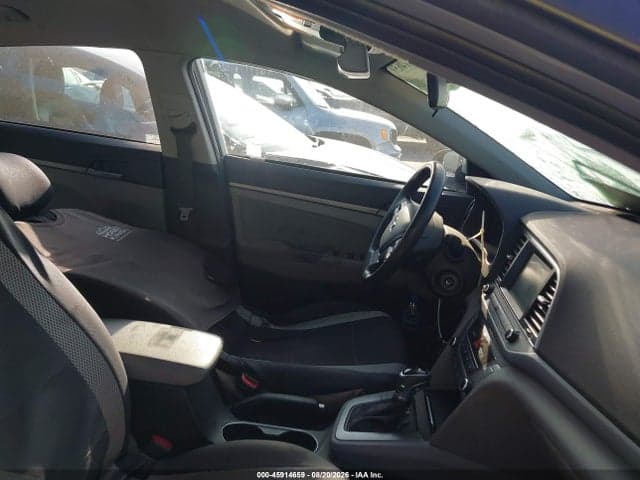 2017 HYUNDAI ELANTRA SE 5