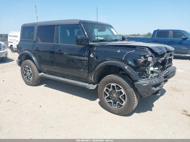 2024 FORD BRONCO OUTER BANKS 1