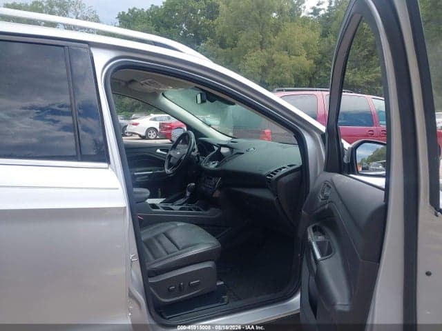 2017 FORD ESCAPE TITANIUM 5