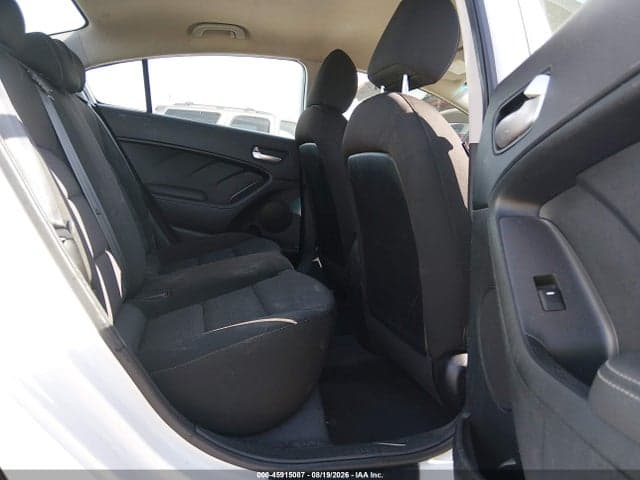 2017 KIA FORTE LX 8