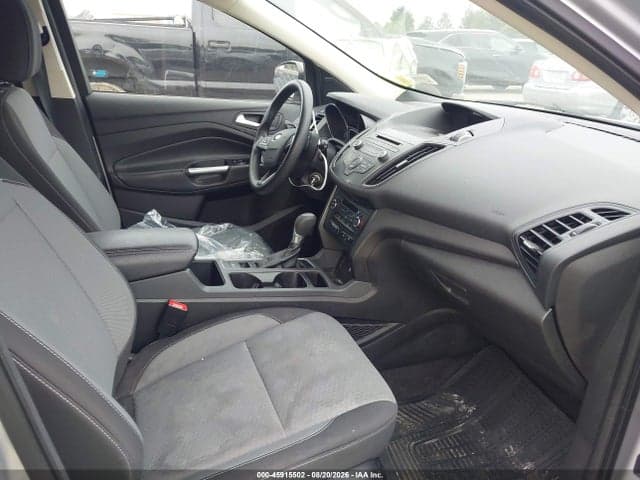 2017 FORD ESCAPE SE 5