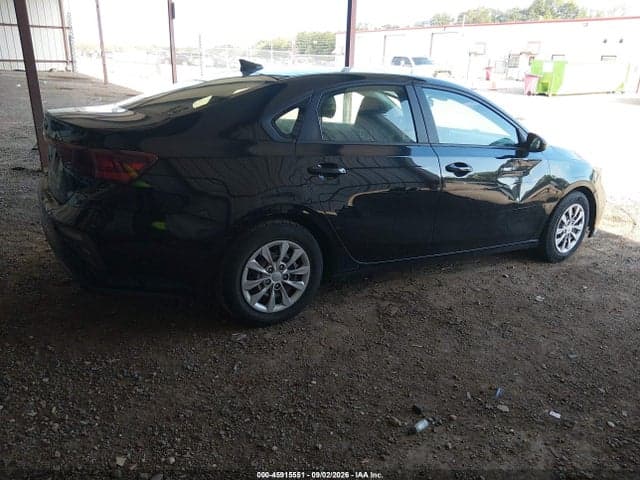 2021 KIA FORTE FE 4