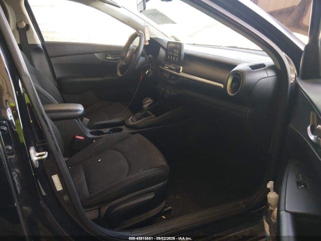 2021 KIA FORTE FE 5