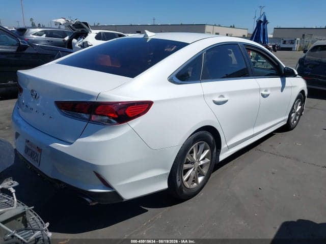 2018 HYUNDAI SONATA SE 4