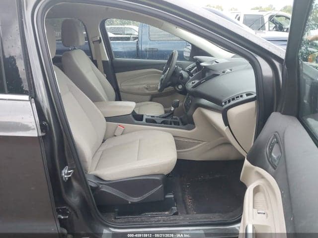 2017 FORD ESCAPE SE 5