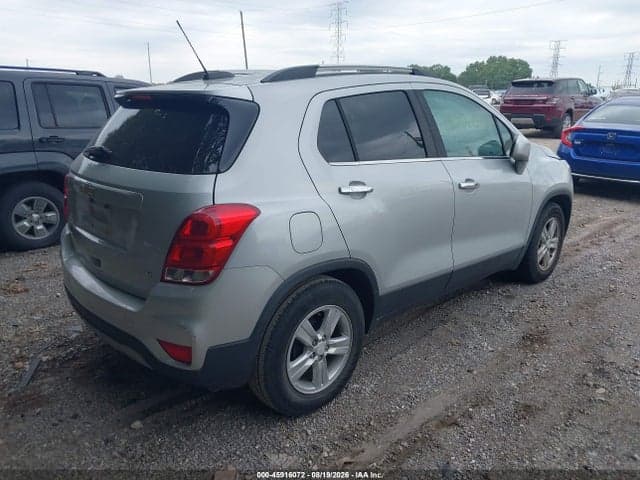 2017 CHEVROLET TRAX LT 4