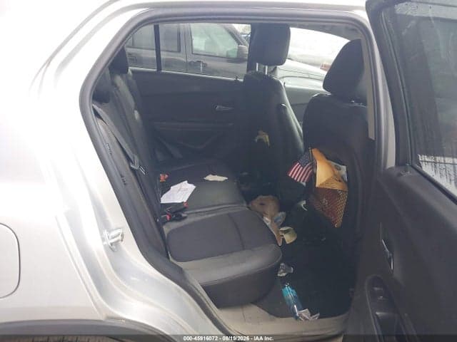 2017 CHEVROLET TRAX LT 8