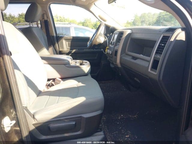 2018 RAM 1500 EXPRESS 4X4 6'4 BOX 5
