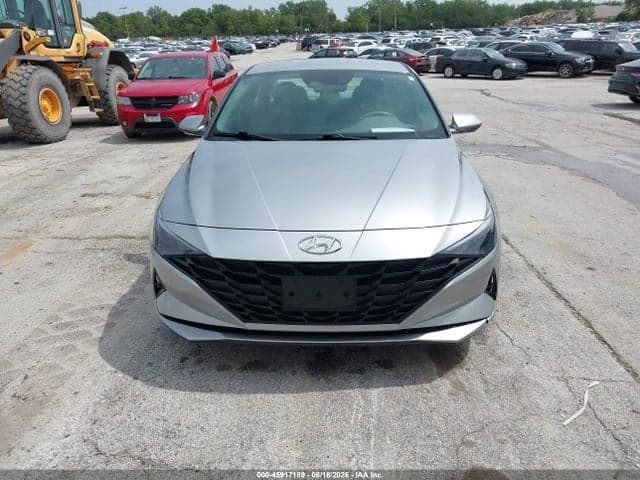 2021 HYUNDAI ELANTRA SE 13