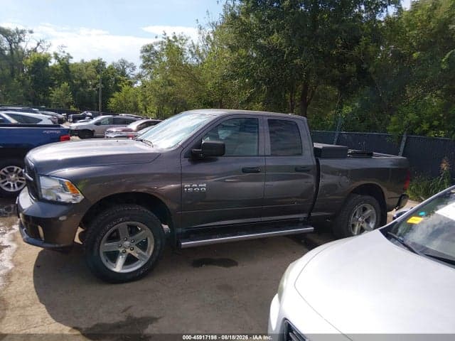 2017 RAM 1500 EXPRESS 4X4 6'4 BOX 14