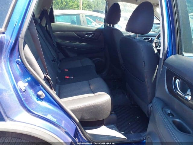 2017 NISSAN ROGUE SV 8