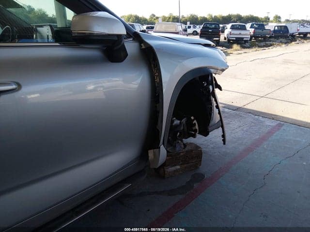 2021 TOYOTA HIGHLANDER LE 3
