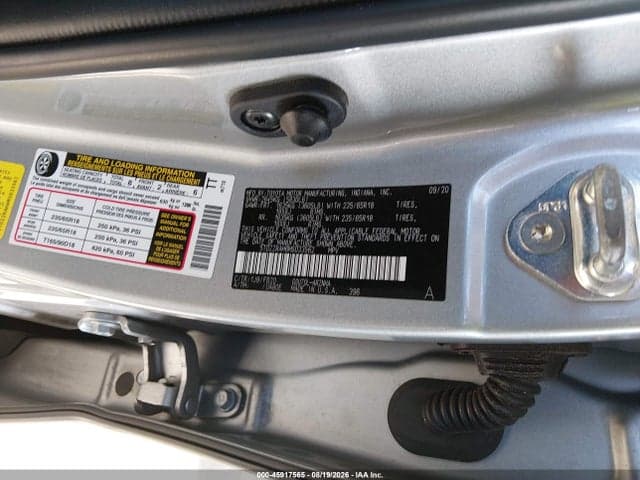 2021 TOYOTA HIGHLANDER LE 4