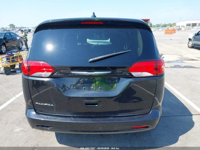2017 CHRYSLER PACIFICA TOURING 16