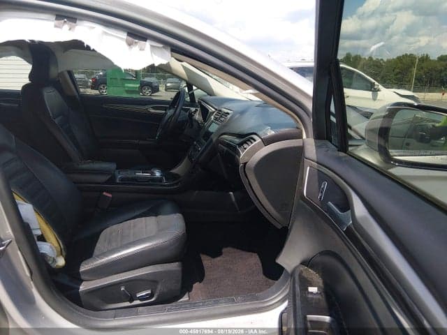 2017 FORD FUSION SE 5