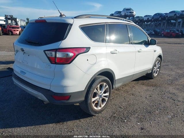 2018 FORD ESCAPE SEL 4