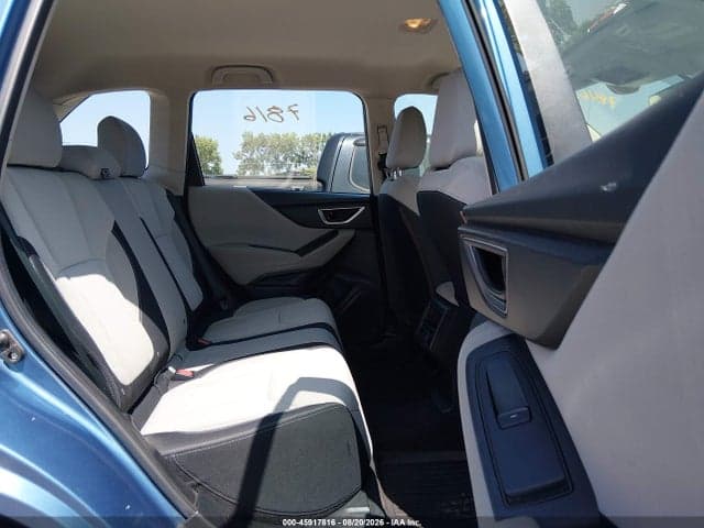 2019 SUBARU FORESTER 8