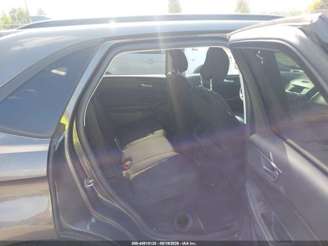 2018 FORD EDGE SE 8