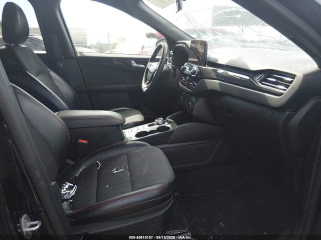 2023 FORD ESCAPE ST-LINE 5