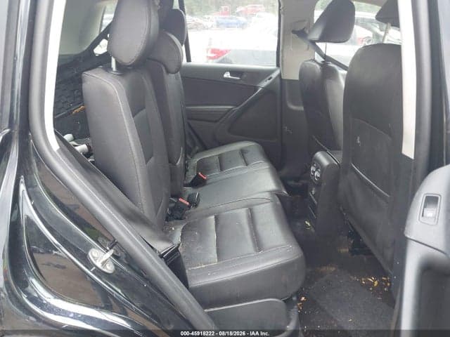 2017 VOLKSWAGEN TIGUAN 8