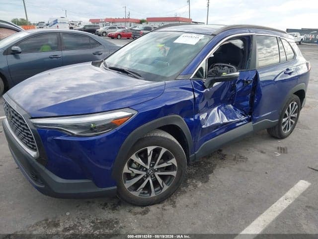 2023 TOYOTA COROLLA CROSS XLE 2