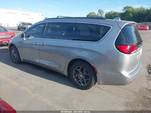 2017 CHRYSLER PACIFICA TOURING-L 3