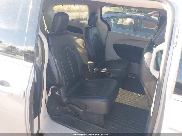 2017 CHRYSLER PACIFICA TOURING-L 8