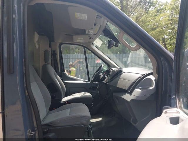 2019 FORD TRANSIT-250 5