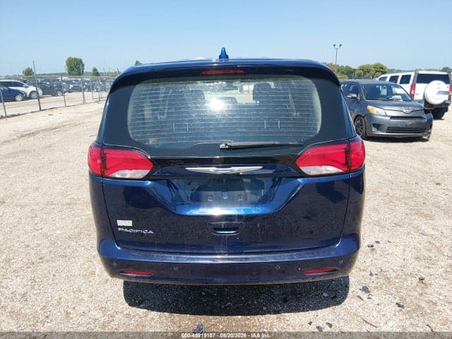 2018 CHRYSLER PACIFICA LX 17