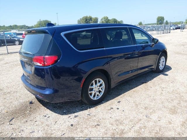 2018 CHRYSLER PACIFICA LX 4