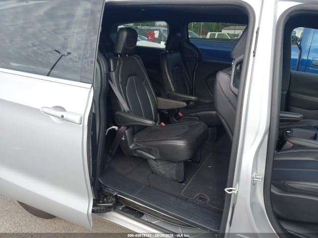 2026 CHRYSLER PACIFICA SELECT 8