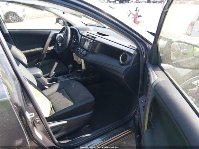 2018 TOYOTA RAV4 LE 5