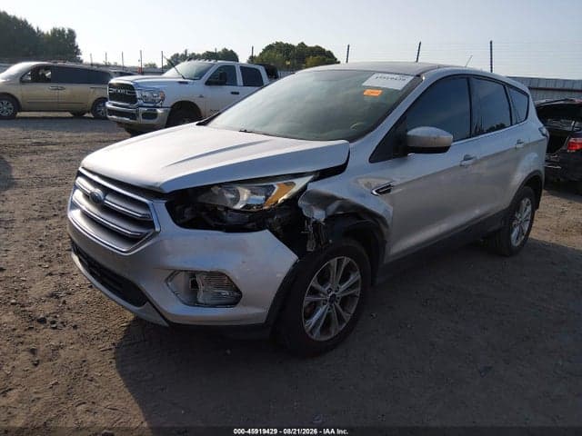 2017 FORD ESCAPE SE 2