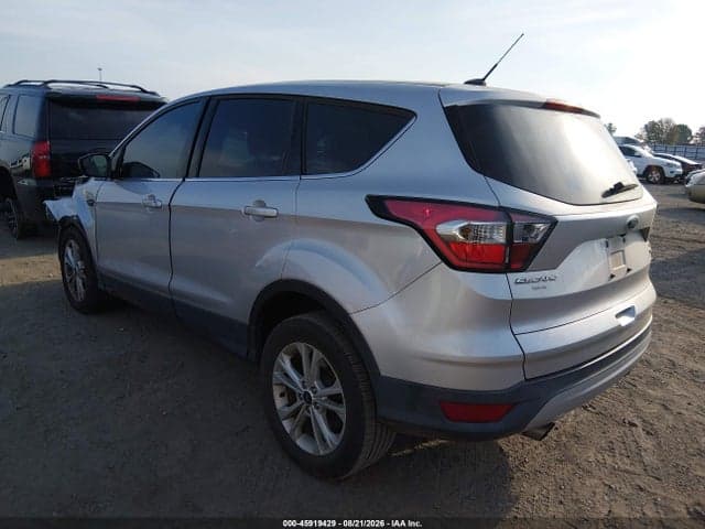 2017 FORD ESCAPE SE 3