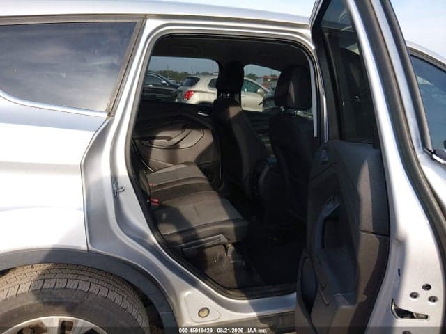 2017 FORD ESCAPE SE 8