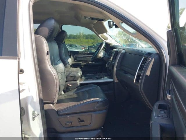 2017 RAM 1500 NIGHT 4X2 6'4 BOX 5